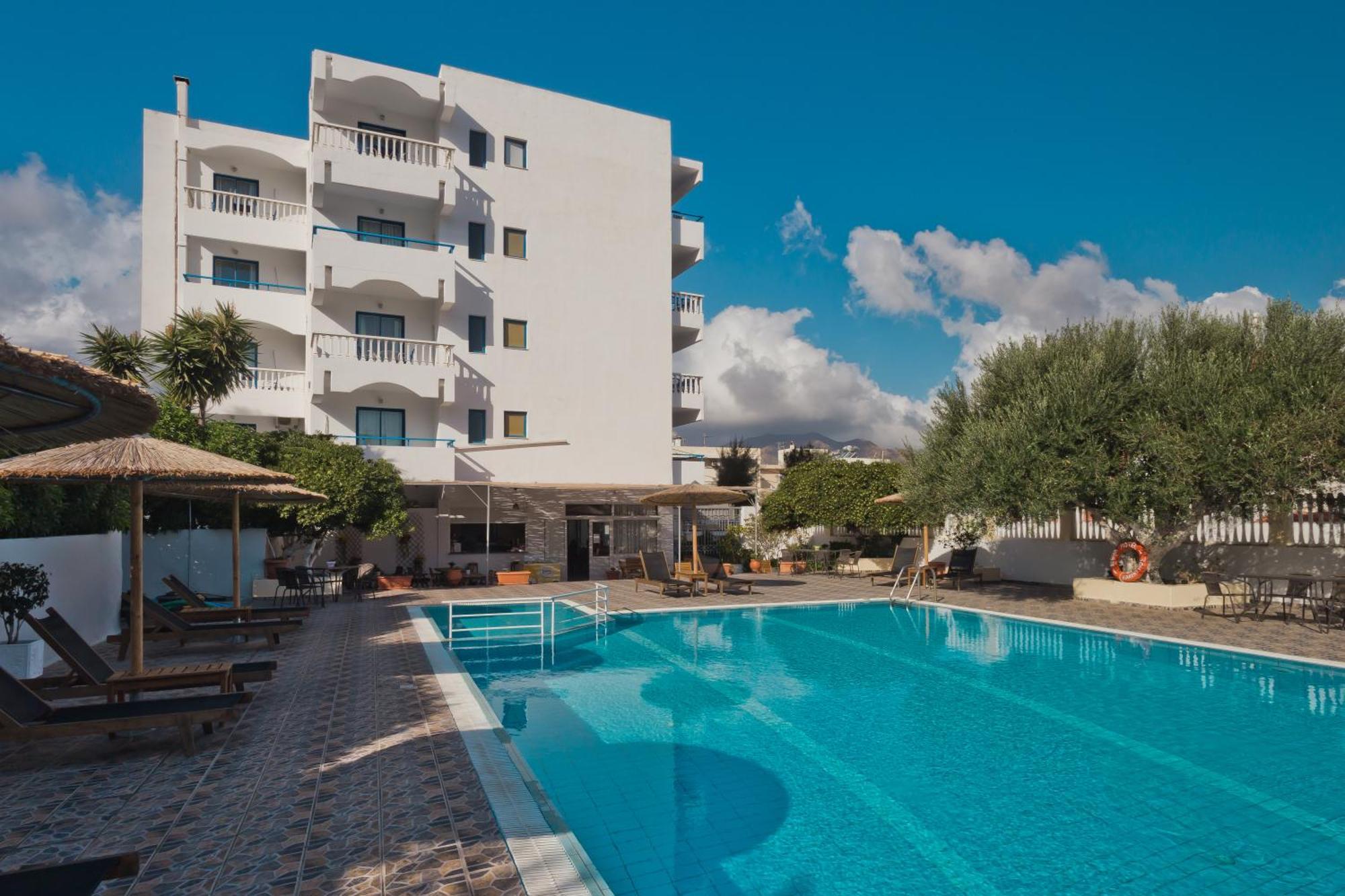 Regina Studios & Hotel Karpathos Town  Exterior photo