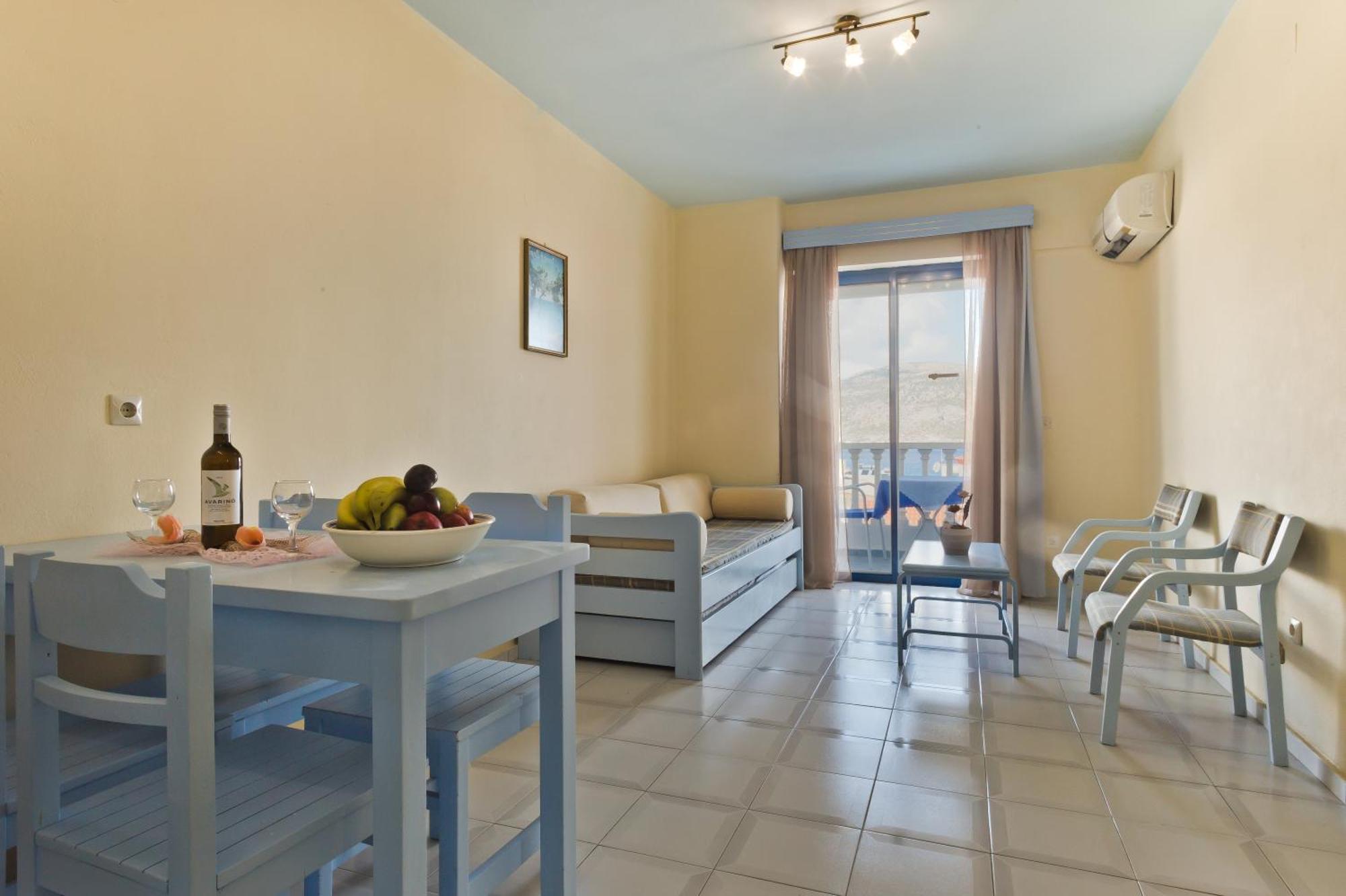 Regina Studios & Hotel Karpathos Town  Exterior photo