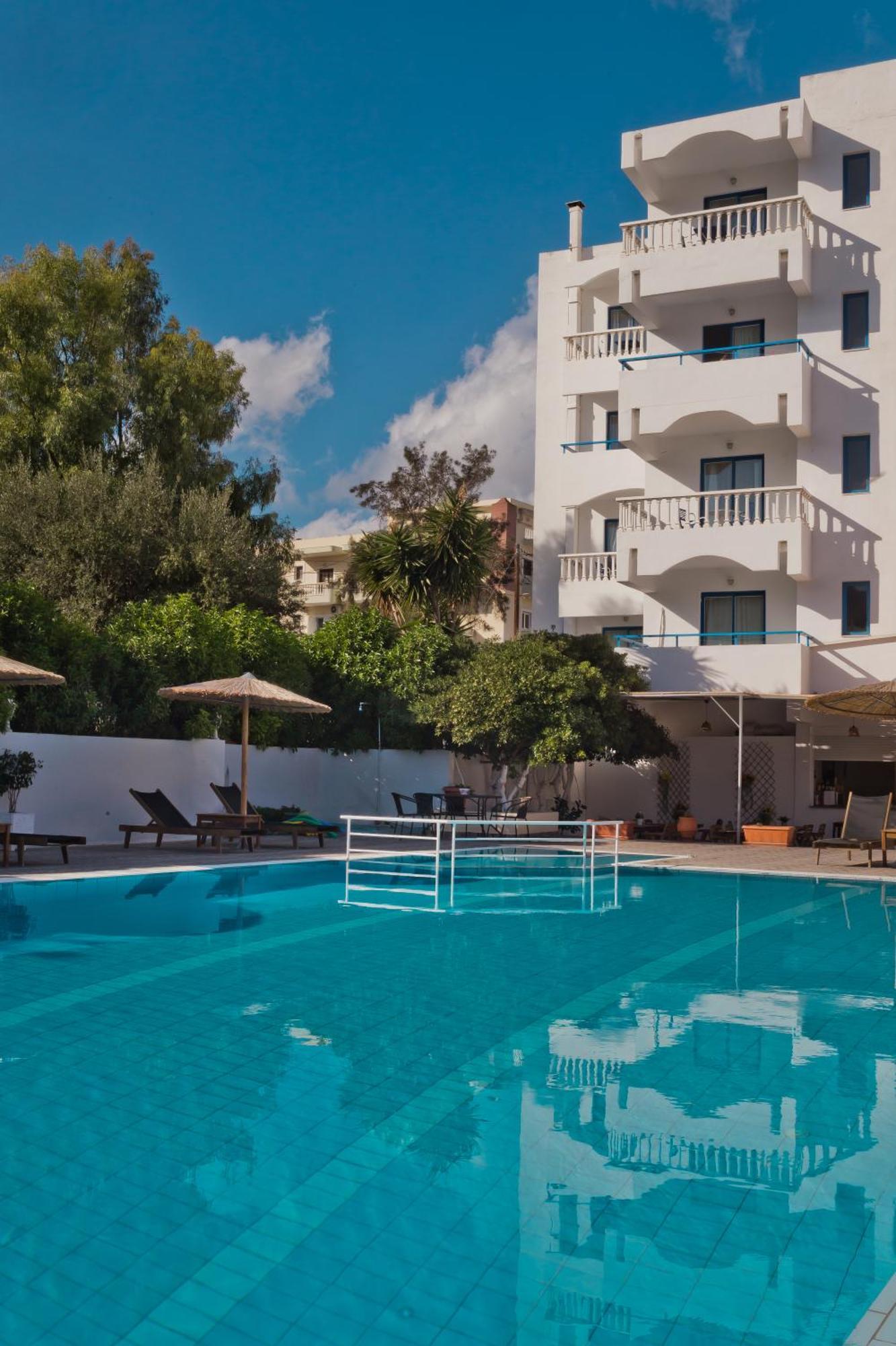 Regina Studios & Hotel Karpathos Town  Exterior photo