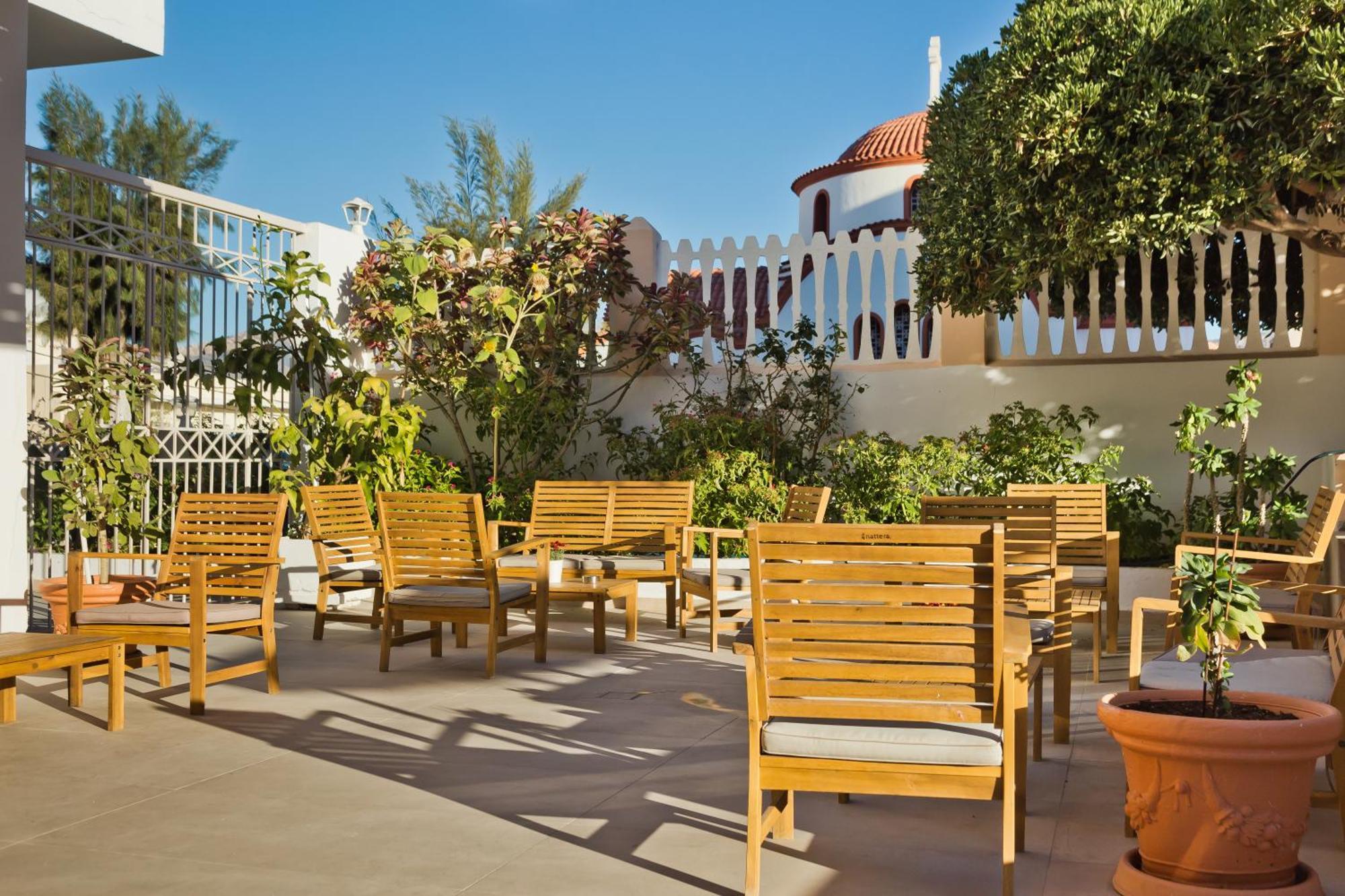 Regina Studios & Hotel Karpathos Town  Exterior photo